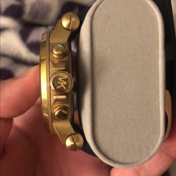 MK watch - Picture 3 of 5